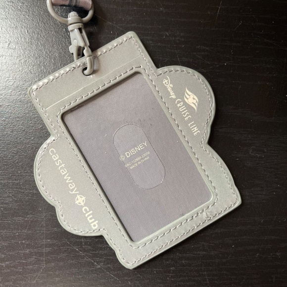 Disney Cruise Line DCL 25th Anniversary Platinum Lanyards Castaway Club - Picture 2 of 5